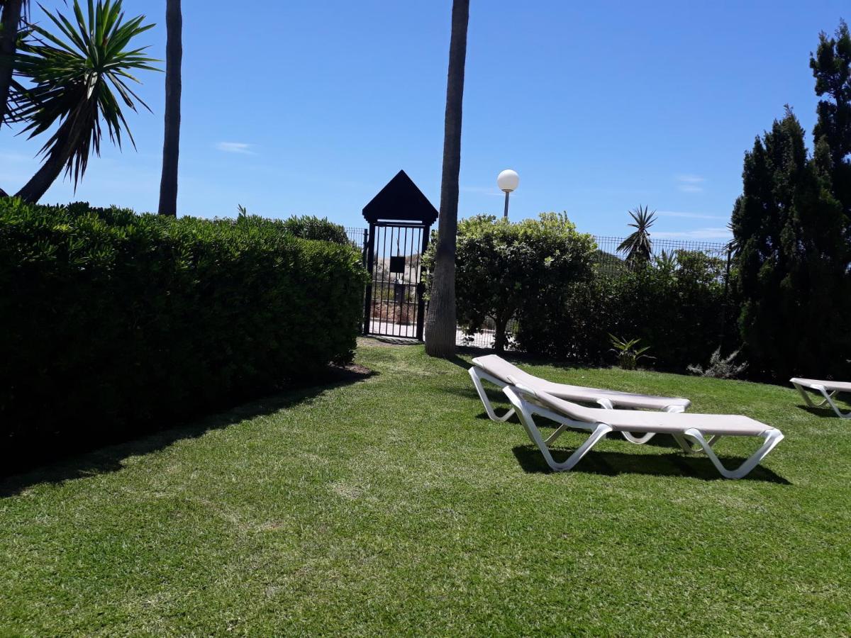 Varios Apartamentos Romana Playa Elviria Marbella Ngoại thất bức ảnh