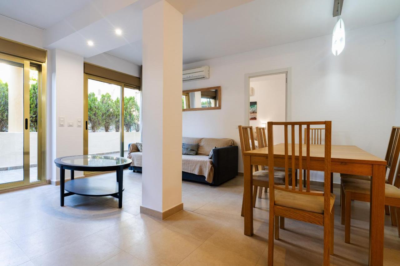 Varios Apartamentos Romana Playa Elviria Marbella Ngoại thất bức ảnh