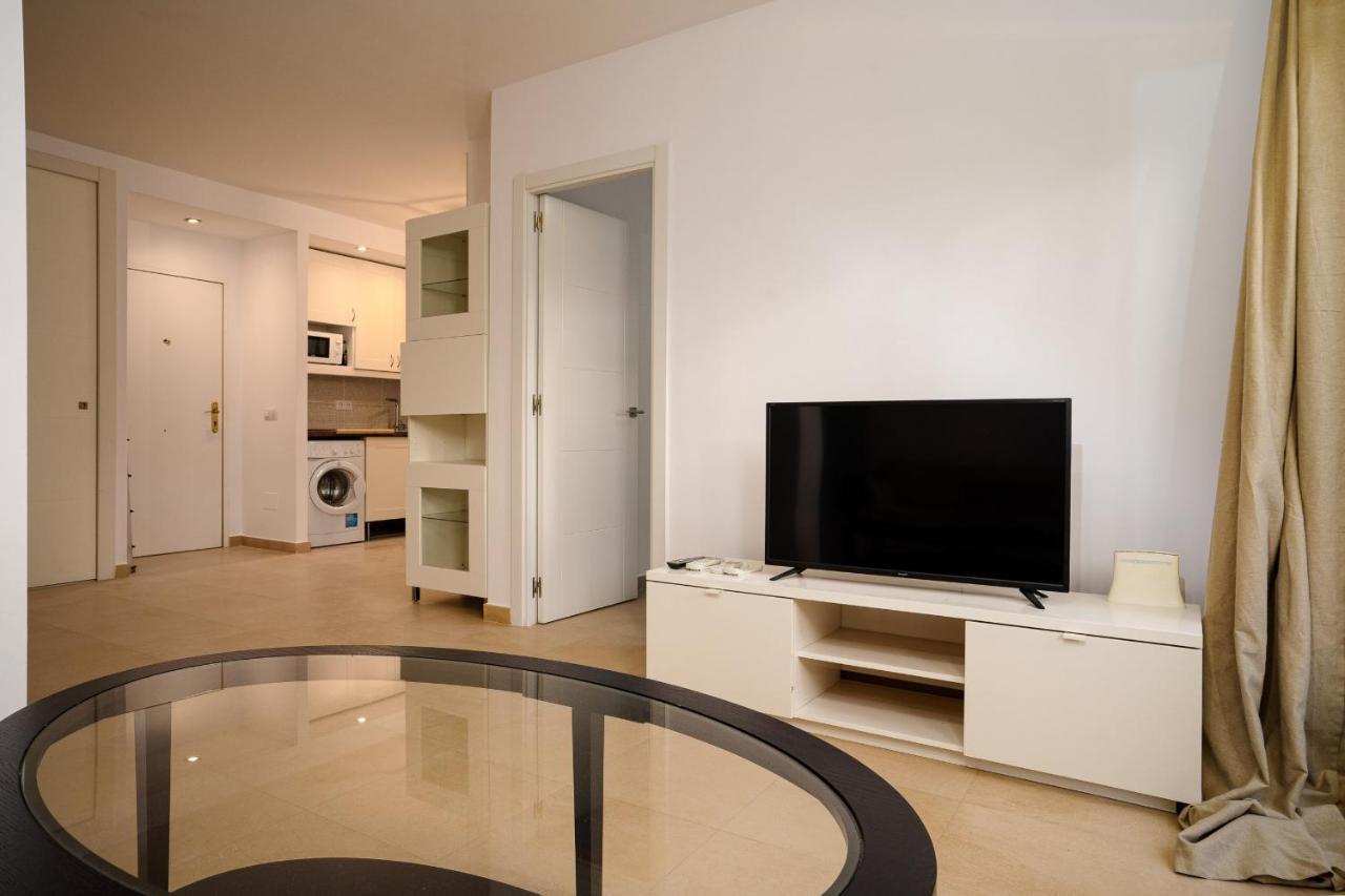 Varios Apartamentos Romana Playa Elviria Marbella Ngoại thất bức ảnh