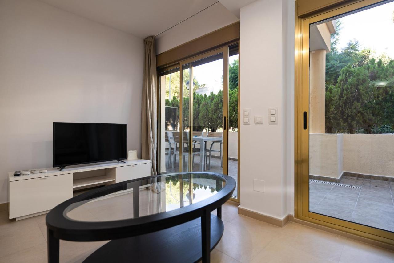 Varios Apartamentos Romana Playa Elviria Marbella Ngoại thất bức ảnh