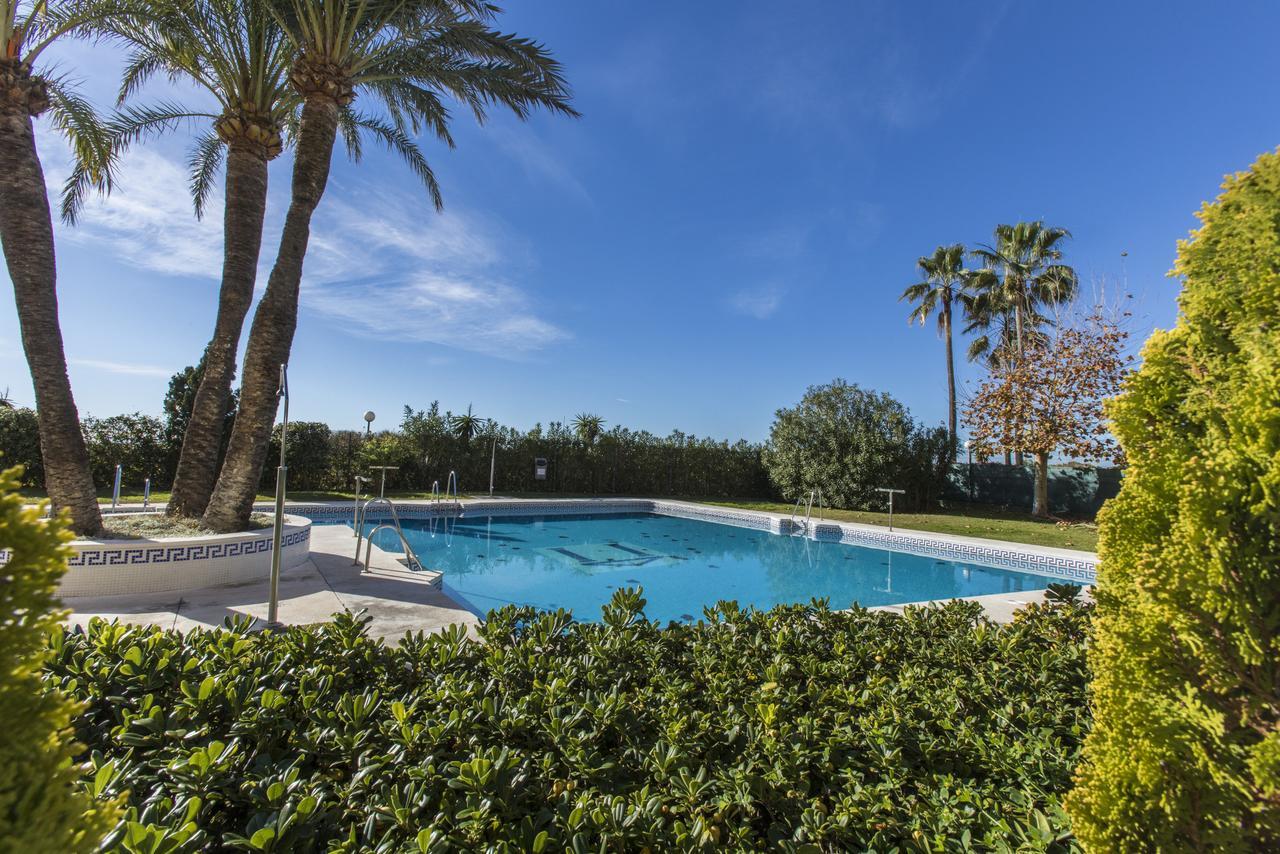 Varios Apartamentos Romana Playa Elviria Marbella Ngoại thất bức ảnh
