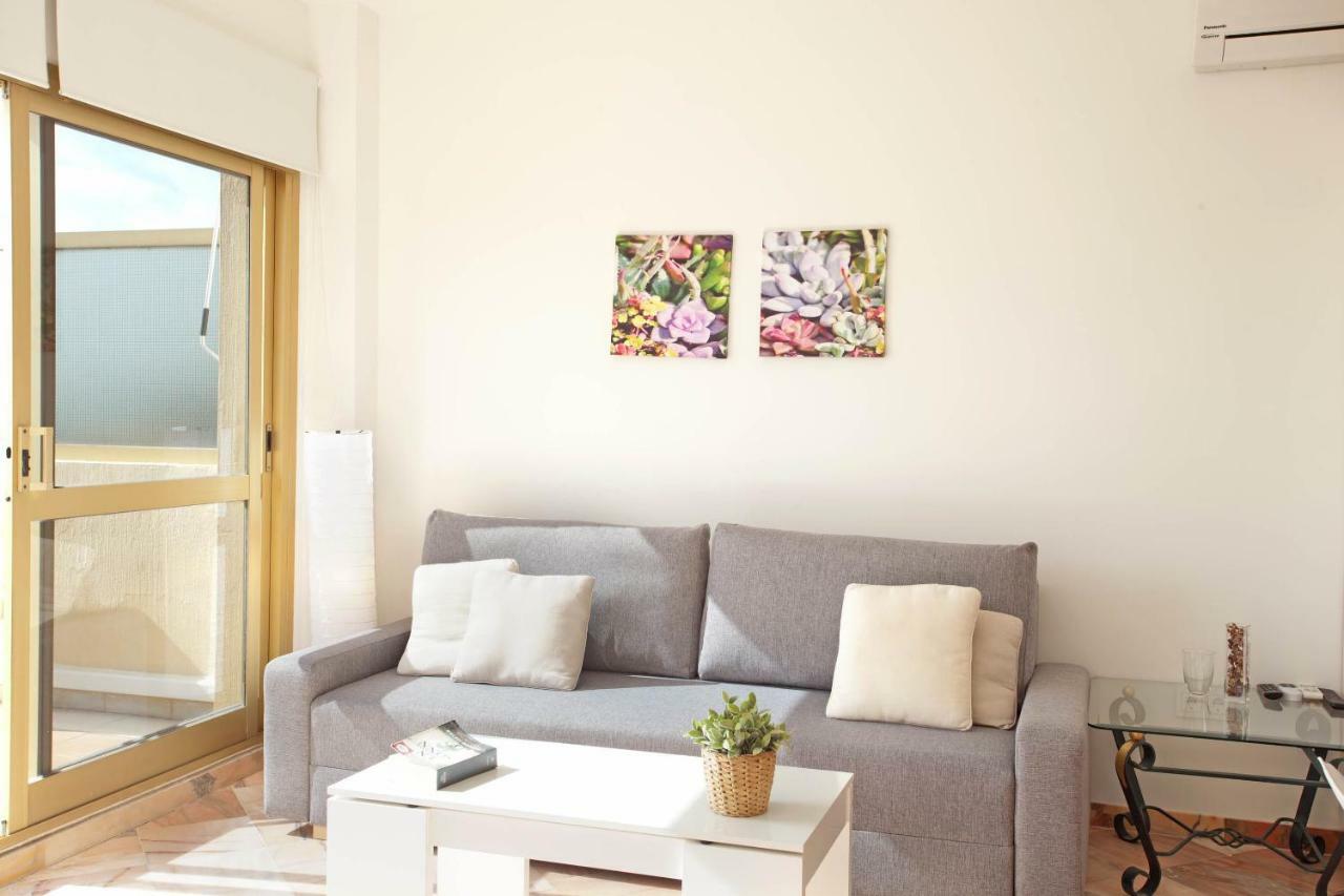 Varios Apartamentos Romana Playa Elviria Marbella Ngoại thất bức ảnh