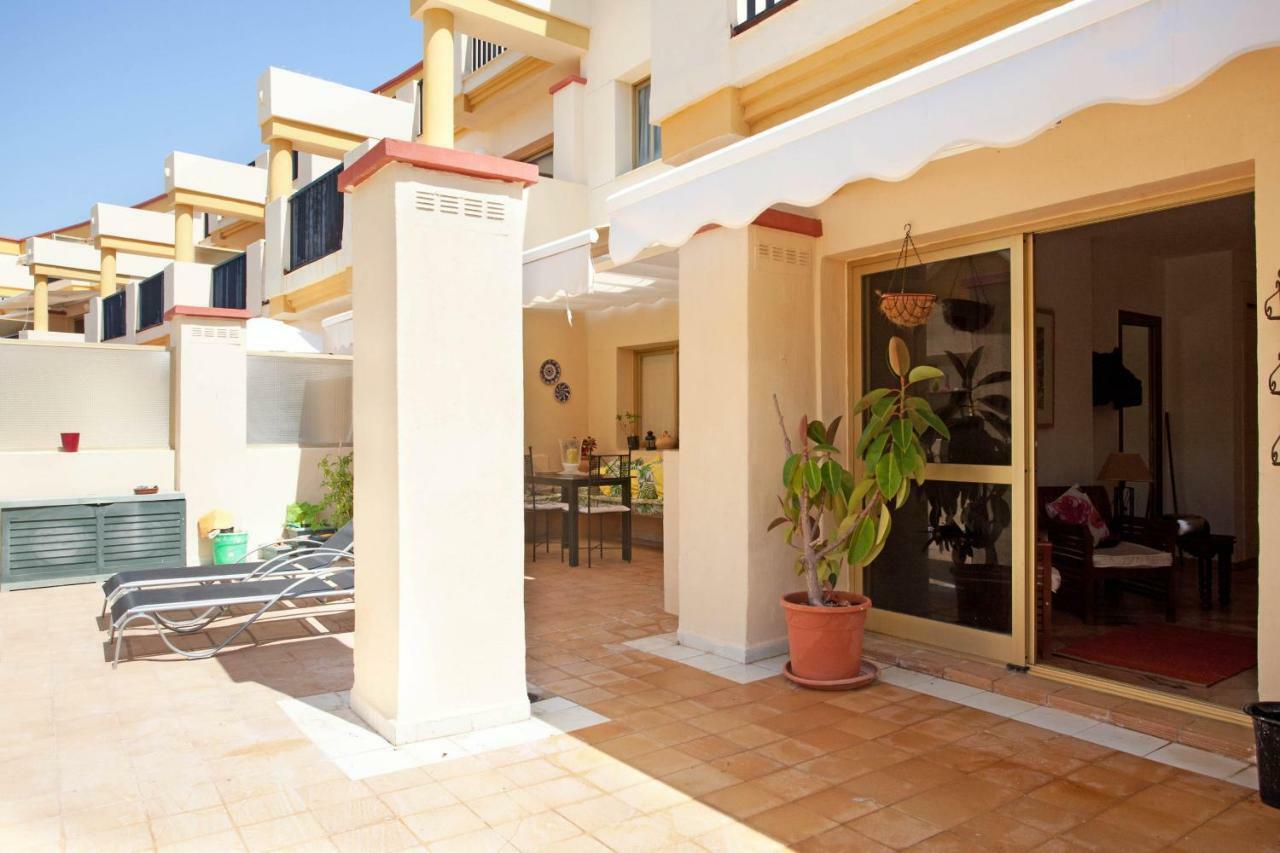 Varios Apartamentos Romana Playa Elviria Marbella Ngoại thất bức ảnh